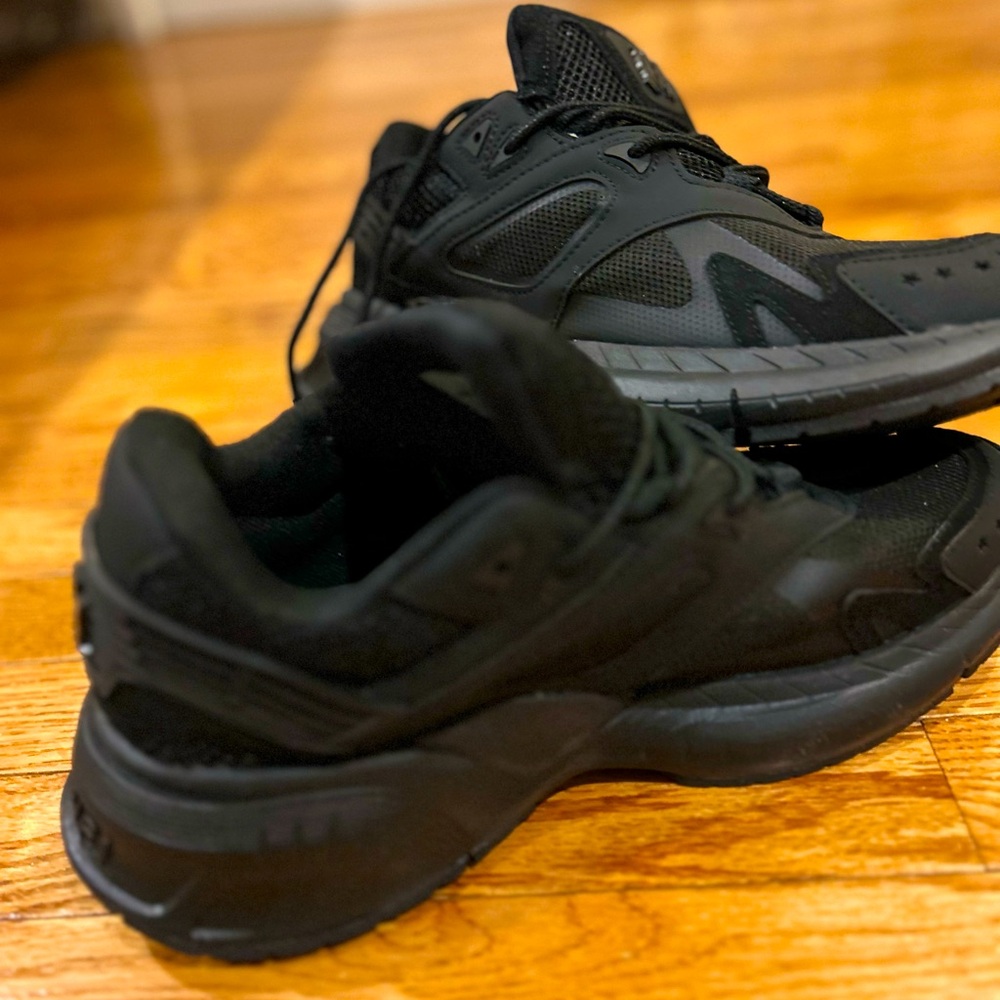 Nice Amiri sneaker for giveaway price